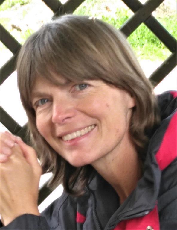 Dr. Maiken Winter